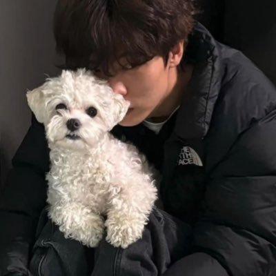 luuuucy58's profile picture. 학생 왈와리..