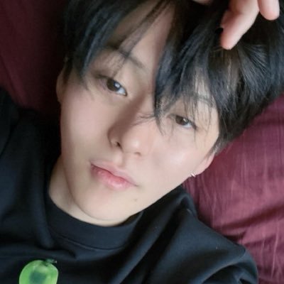 blossom_x01's profile picture. Tell me do you wanna feel my body?