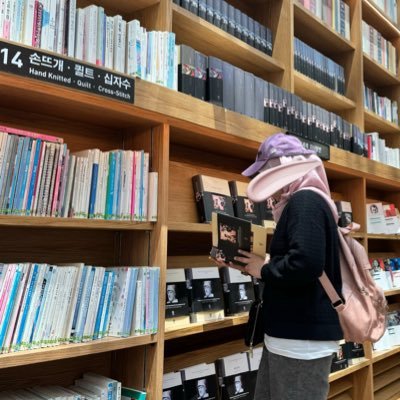 YJWeeekly's profile picture. Was @MYbuddy94. Yuju & Monday collab when? BuddyLuvuDaileee~ #유주 #먼데이 💜💛💚