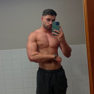 SurpXh's profile picture. 💥🔫