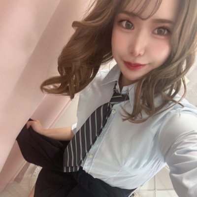 arm_bookstore's profile picture. 20代やってます