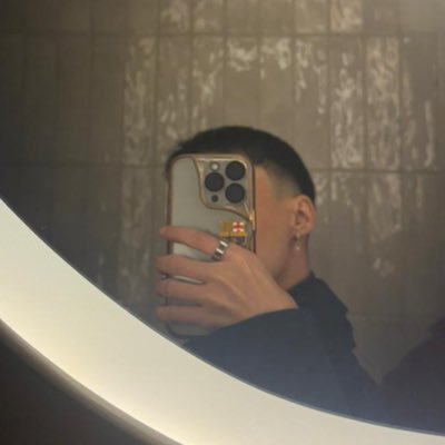 idxmw's profile picture. مو مسموح تاخذ اي شيء بحسابي