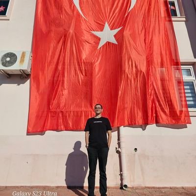 Hakanyildirm07's profile picture. •Fen Bilimleri Öğretmeni MEB
•Satranç Antrenörü