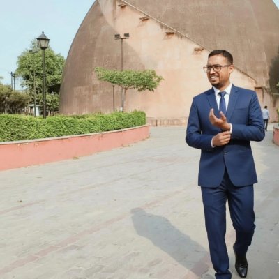 RKDAS40386466's profile picture. न मैं हाकिम आला,न हीं आवारा और नहीं मैं कामचोर हूँ. मैं तो बस बेरोजगार हूँ 
ऐ पूंजीवादी समाज,मैं तेरी पूंजीवादी  सोंच का शिकार हूँ । R L KUMAR