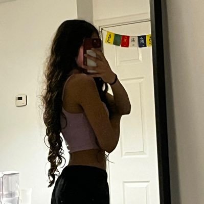 fevertree13's profile picture. 💔