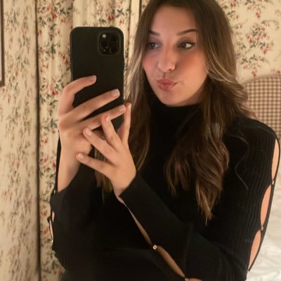 leaaaaagtl's profile picture. 