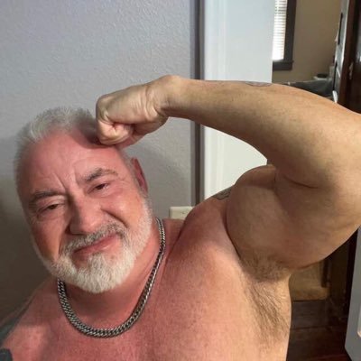 olakisan98586's profile picture. 