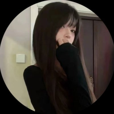 jujuzuikeai3's profile picture. 爱因有差别而厚重 也因坎坷而坚韧 大三生，发着玩！门槛：25 支付宝口令过门槛！口嗨勿扰