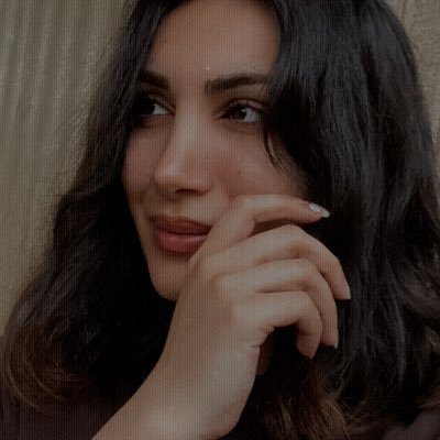 _ellnazz's profile picture. 