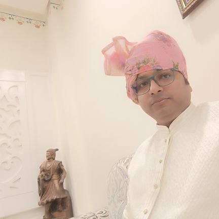 VaibhavKatiyarr's profile picture. Banker by profession and views are personal only