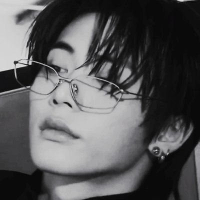 YURINEXTD00R's profile picture. phd in taesanism, ceo of sung hanbin (wait for me wife south korea isn't that far)