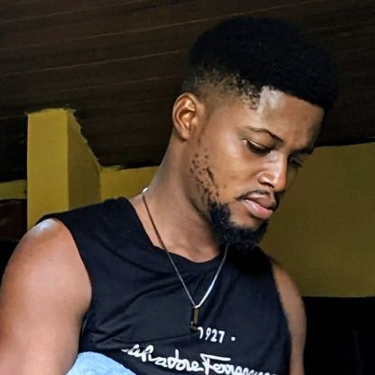 EromonX's profile picture. 