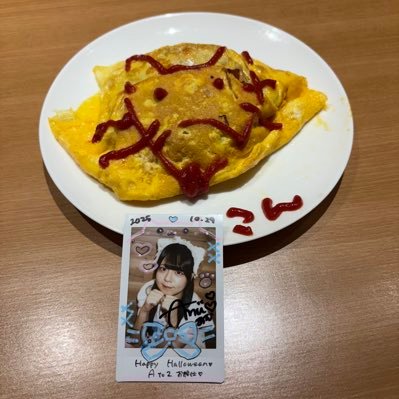 konsquared's profile picture. 03学生延長中｜ペインター🪽💘 #あむもか最高界隈｜にゃんこ派💍←母校愛も含む｜おとスピ｜しばしばアイドル現場記録｜研究とオタクの両立