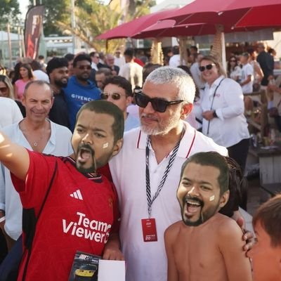 Ajithlayalfans's profile picture. துப்பாக்கி வச்சு வரும் சத்தம் எனக்கு தாலாட்டு பாட்டு 🔥 DARK Devil 👿