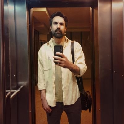 ilPadreDelMito's profile picture. آبروی بشر |
مشتاق مفاهیم به‌دردبخور و حوصله‌سربر