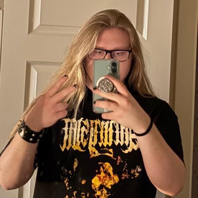 jayaywiggle's profile picture. sharting since '04 | 21 | death metal enthusiast | i hate fascists