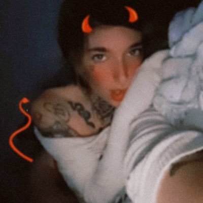 hunnyhamslice's profile picture. I’m a Pisces, not a virgin | your fav milf | NO COLABS/MEET UPS