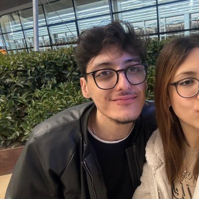 seyhmusoztek's profile picture. itü
kum kaldırmadan yaşamayı deniyor