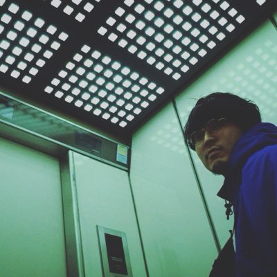 yoz_sank's profile picture. @The_Floor_ でベースを弾いていました(活休中)。 映画とラジオが好きです。獅子座のAB型。カクカク動く動物が苦手です。枕は硬め高め派です。