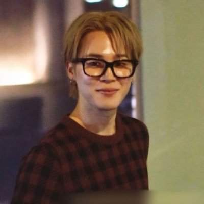 bitiyez's profile picture. bts konuşulur bts savunulur bts yenir