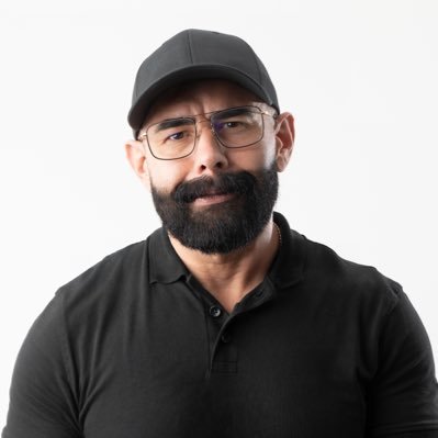 cebuenocad's profile picture. 🔰Bumangués
👷🏻Ing. Civil - PhD, MSc transporte y logística
🚦Director de tránsito 2022-2024
🧔🏻‍♂️El orden en las calles, es mi carta de presentación.