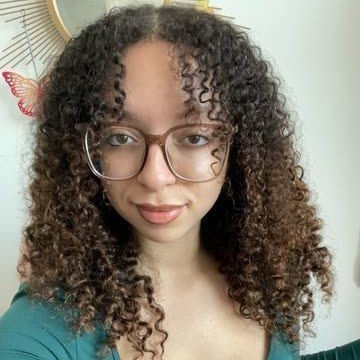 juliaolisa8's profile picture. 