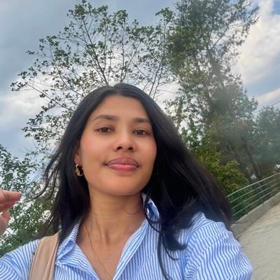 KatuwalSudisma's profile picture. भवतः सरलता भवन्तं सुन्दरं करोति ! 
Believe in meditation and positivity.
🧘♀️✨
