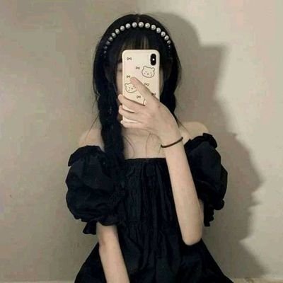 DBeuro's profile picture. ممتليّ قلبـــــيّ حگيّ وآلوقت يفرض عليّ آلسگوت