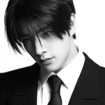 smkeuz's profile picture. we find enhypen in hopeless time