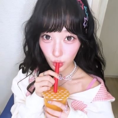 gowonfey's profile picture. real life princess