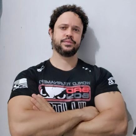 Rafael_SS0usa's profile picture. Doutorando na área da Ética e um Desenvolvedor de Sistemas que depura erros. Resultado: Sempre é dia de ironia no meu 🖤