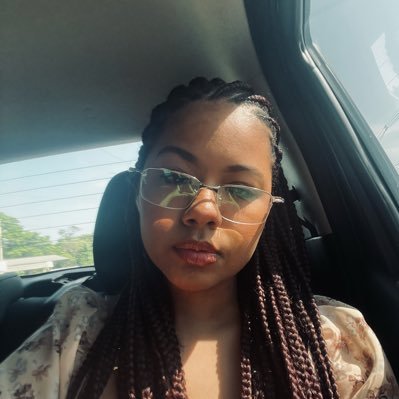 zoexys_'s profile picture. 