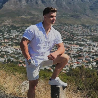 Arya40464846's profile picture. smooth enough to get away with it 😉