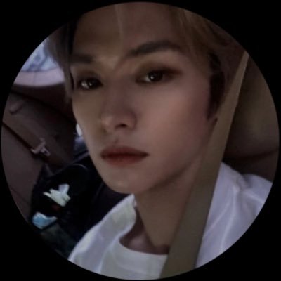 v4mpire_l0verr's profile picture. 𖥟𖤐꧁ Real Life Vampire | Biggest My Chemical Romance Fan | STAY | Lee Know Bias | Emo ꧂𖤐𖥟