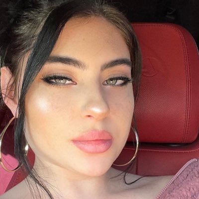 Alice_m752's profile picture. #FlyEaglesFly 🦅