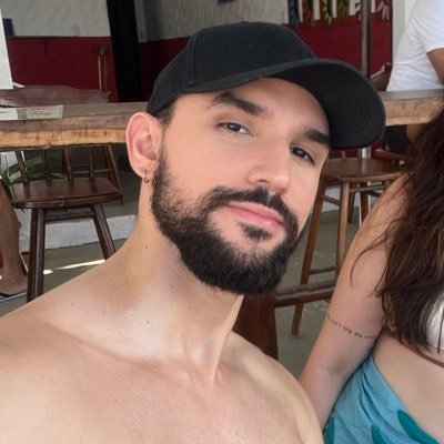 sales9595's profile picture. Eu não deveria nem está aqui