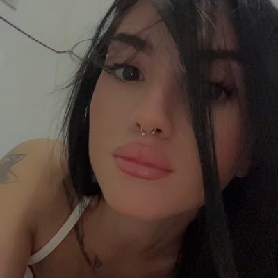 uovokinderrrr's profile picture. piango per ogni minima cosa