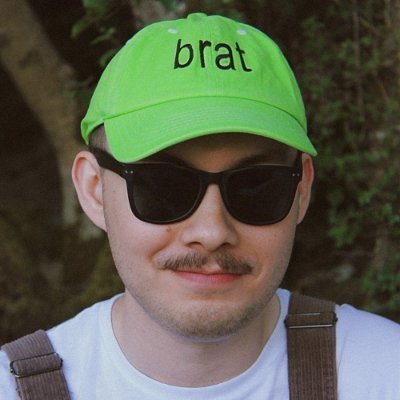 gulaschmula's profile picture. life ain't always empty 🐞