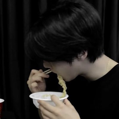 clooberry's profile picture. 