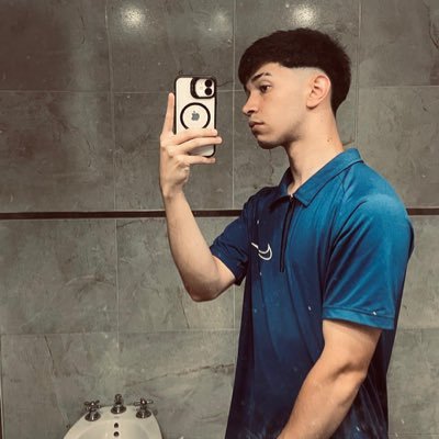 Nanoezequiel22's profile picture. 