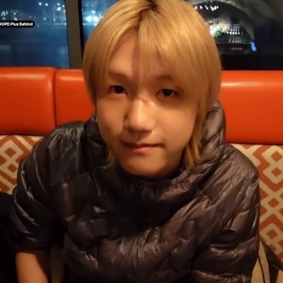 mqrrtu's profile picture. discutiendo de produccion musical con woozi, jongseob y hongjoong