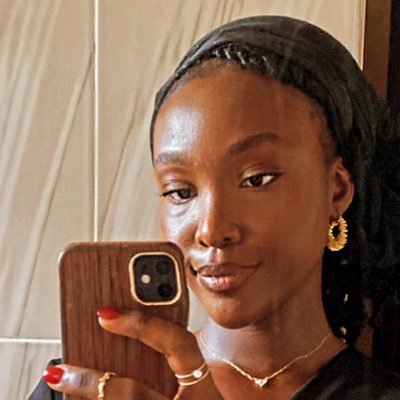 its_bolade's profile picture. 