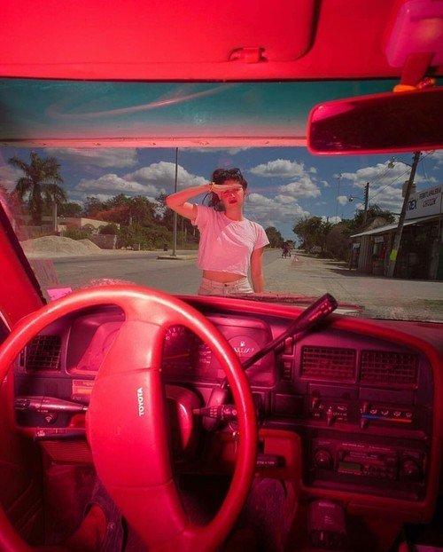 fewaOJdqnl54MM7's profile picture. She picks up her receiver when she knows it's my ring