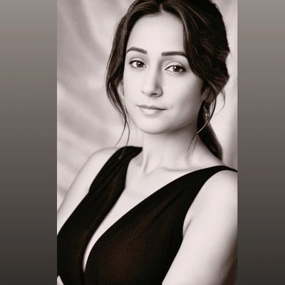 esabaholu's profile picture. #Painter, #artteacher