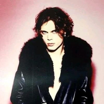 GrozavIuli35387's profile picture. 