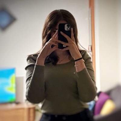 _pianisimoo_'s profile picture. 