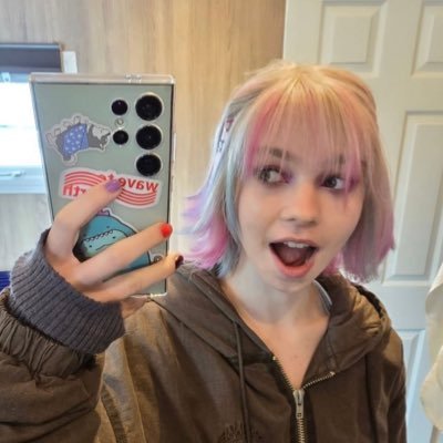 zmbipup's profile picture. 