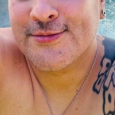 BosieKrazo's profile picture. 🔞| American, Conservative, Culinary, Polyglot, 1/2 Jewish & Roman Catholic 🇺🇸🇪🇸🇫🇷🏳️‍🌈LGB, Politics, Porn & 👑 Madonna 👨🏻‍🤝‍👨🏼❤️