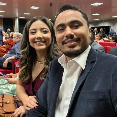 wesleydelgado's profile picture. Professor de Inglês dando opiniões aleatórias especialmente sobre teologia e futebol.