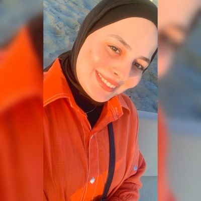 ElbeakAya's profile picture. My life is attached to the strings of your heart🖤

A🫀وَلَسَوْفَ يُعْطِيكَ رَبُّكَ فَتَرْضَىٰ